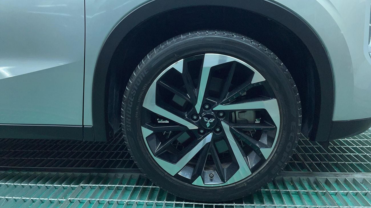 Mitsubishi Outlander 2024 GLX HIGHLINE SYNTHETIC LEATHER 4WD | AED 1321/Month | 0 DP | 30 Day Return | Warranty