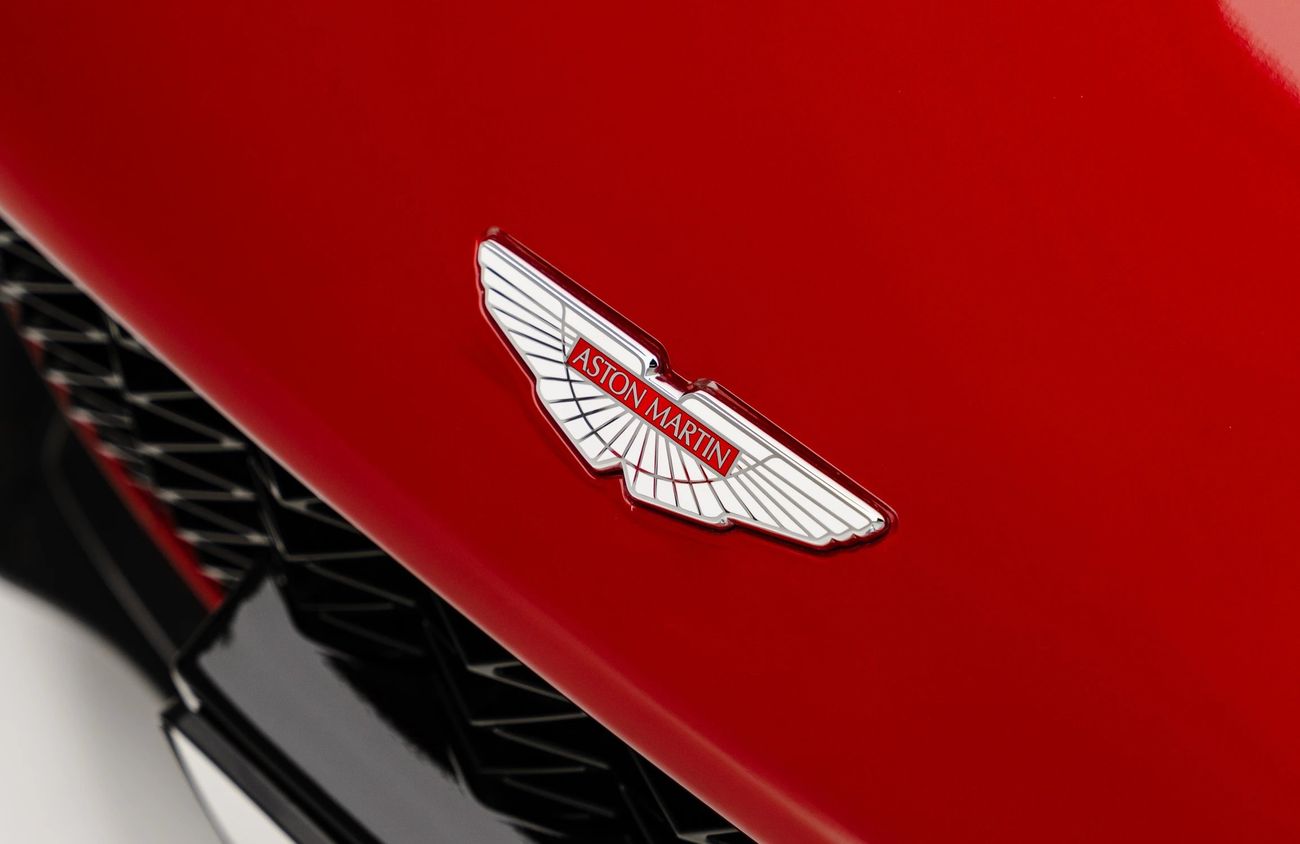 أستون مارتن فانكويش 6.0L V12 Naturally Aspirated Engine