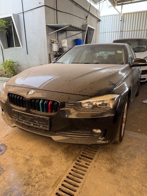 بي أم دبليو 328i