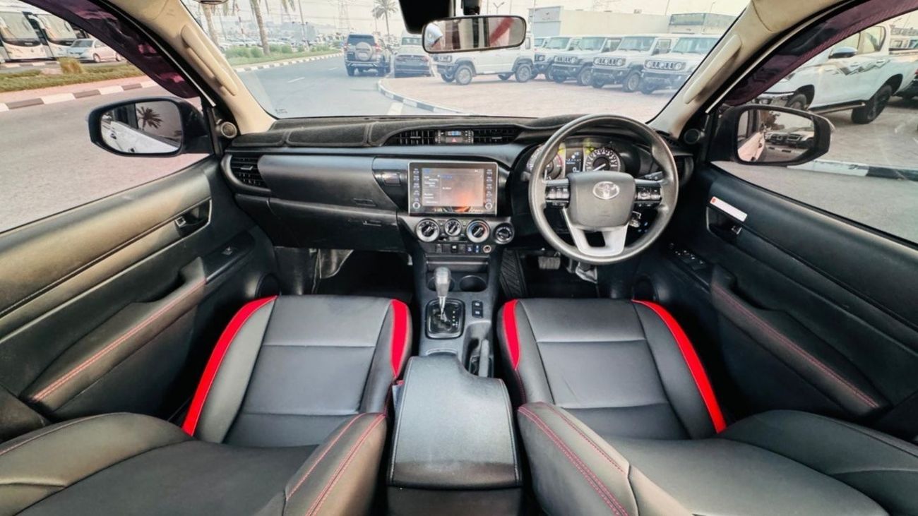 تويوتا هيلوكس -