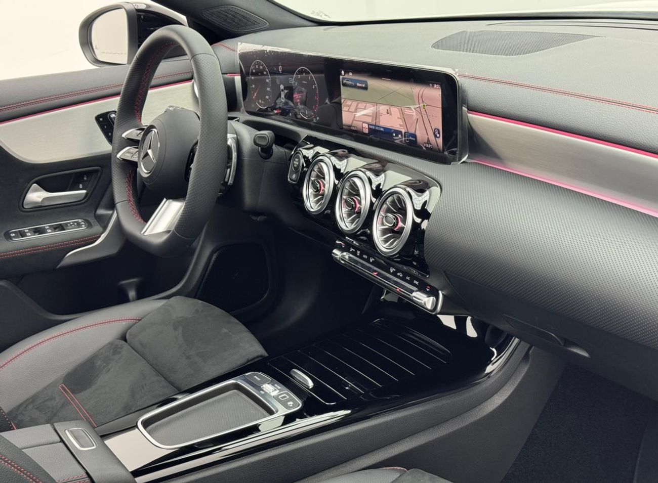 Mercedes-Benz CLA 200 2025 Mercedes-Benz CLA200 AMG Premium+, *Brand New*, 2030 Mercedes Warranty, Night package, GCC