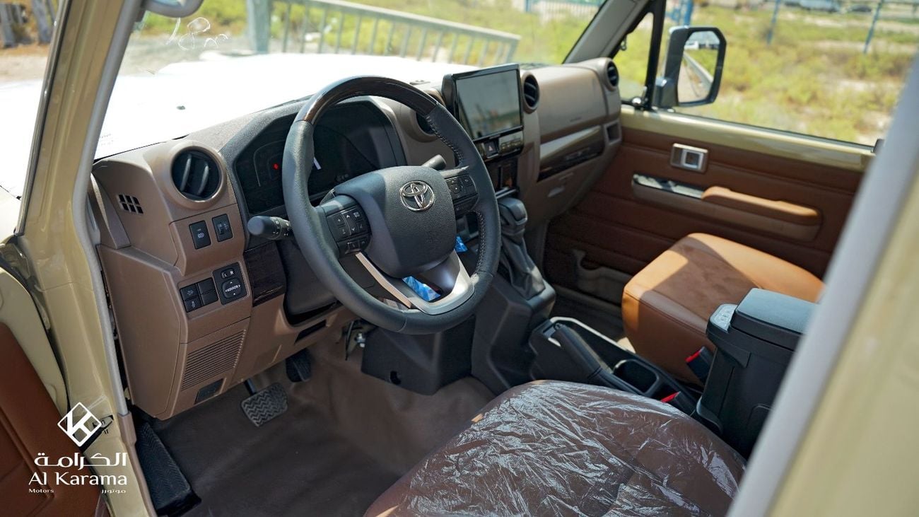 تويوتا لاند كروزر بيك آب 2.8L LX Diesel | Automatic Transmission  | Rear camera | Diff Lock | Cruise Control |  Alloy Wheels