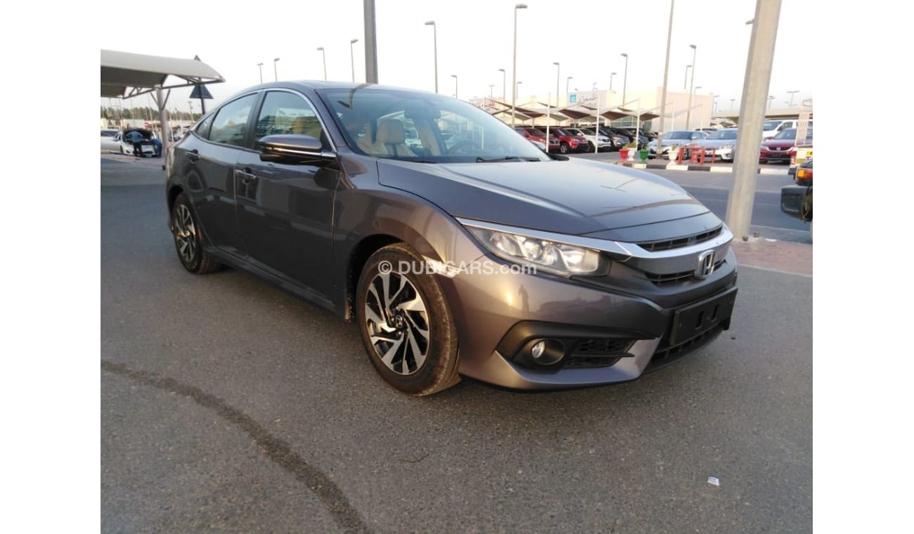 هوندا سيفيك Honda civic 2016 gcc full otion very celen car