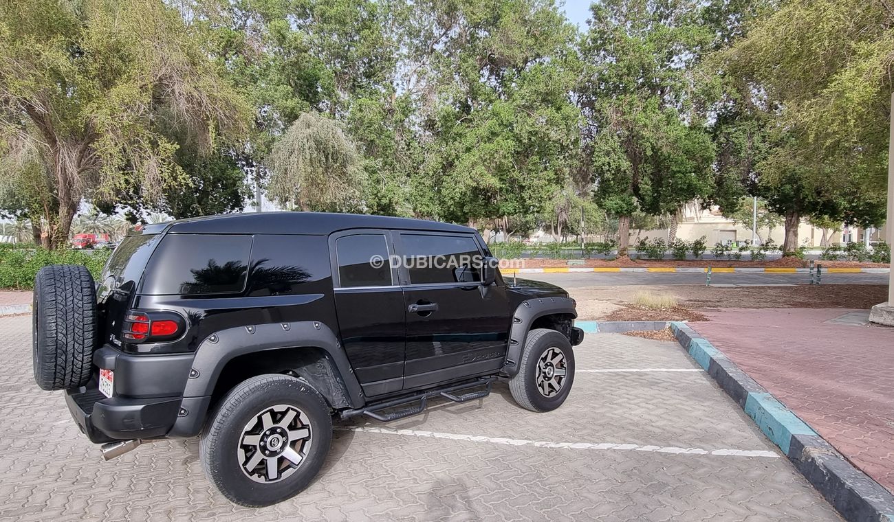 تويوتا إف جي كروزر GXR