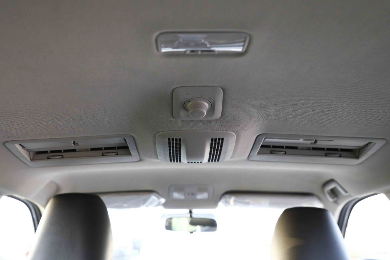 تويوتا فيلوز 2023 Toyota Veloz V 1.5 - White Black | Export Only