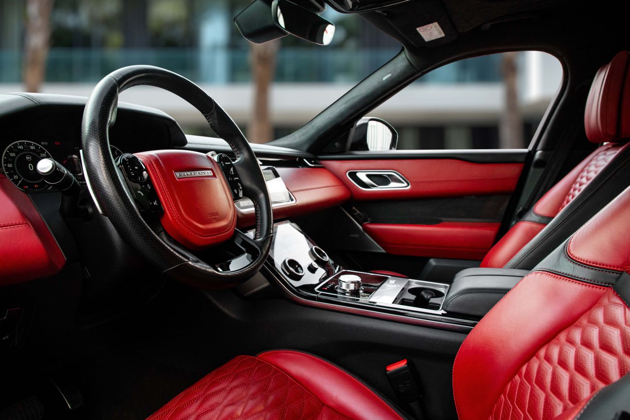 Land Rover Range Rover Velar Range Rover Velar SV Autobiography | 3,917 P.M | 0% Downpayment | Perfect Condition!