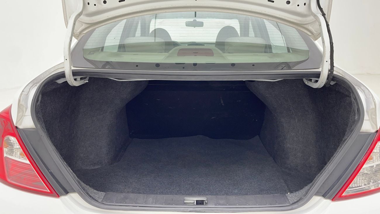 نيسان صني SV 1.5 | بدون دفعة مقدمة | اختبار القيادة في المنزل