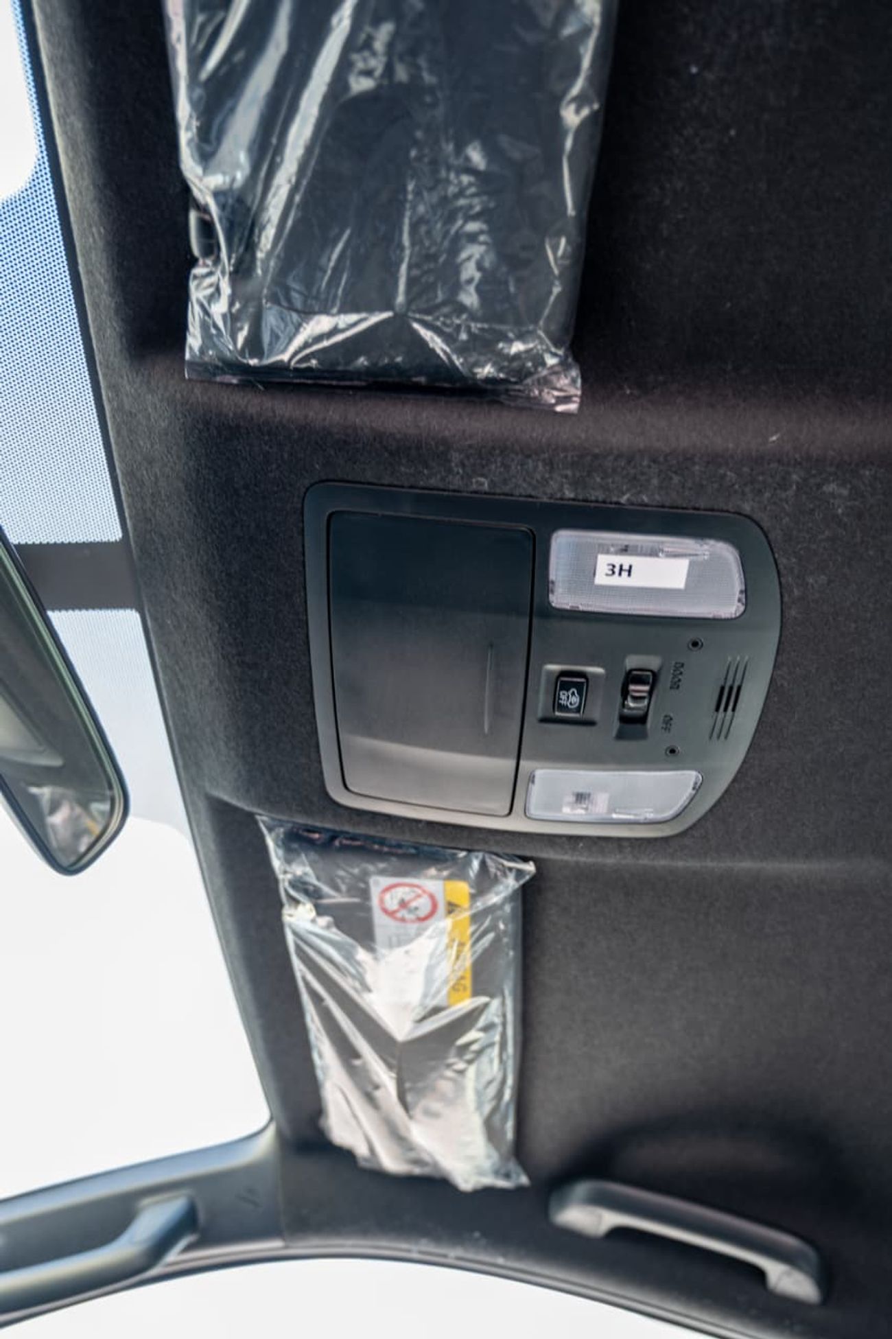 تويوتا هيلوكس 2.8L GD Adventure | Double Cabin Pickup | Automatic | Four Wheel drive | Diesel | 5 Seats | 4 Door