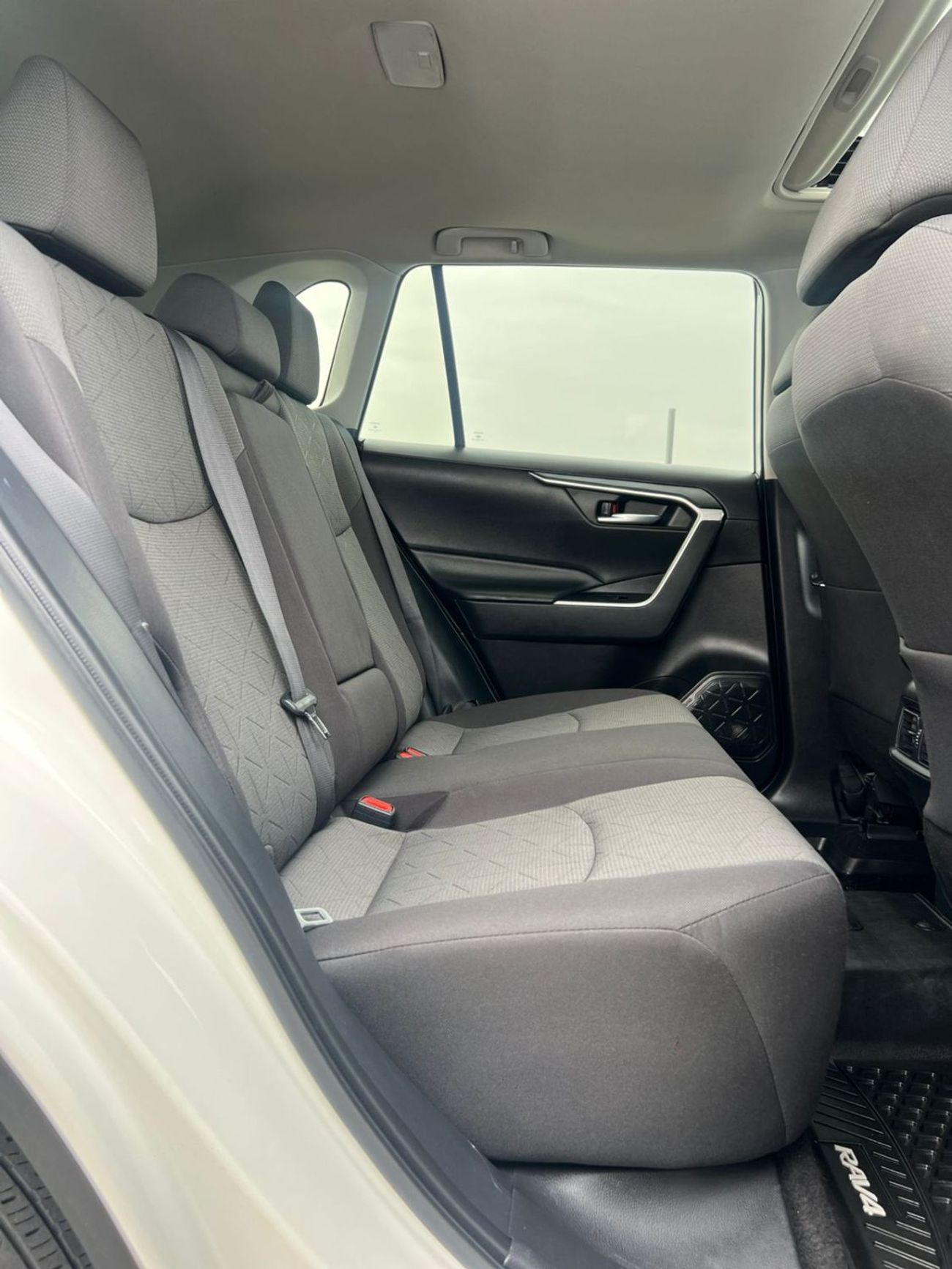 تويوتا راف ٤ 