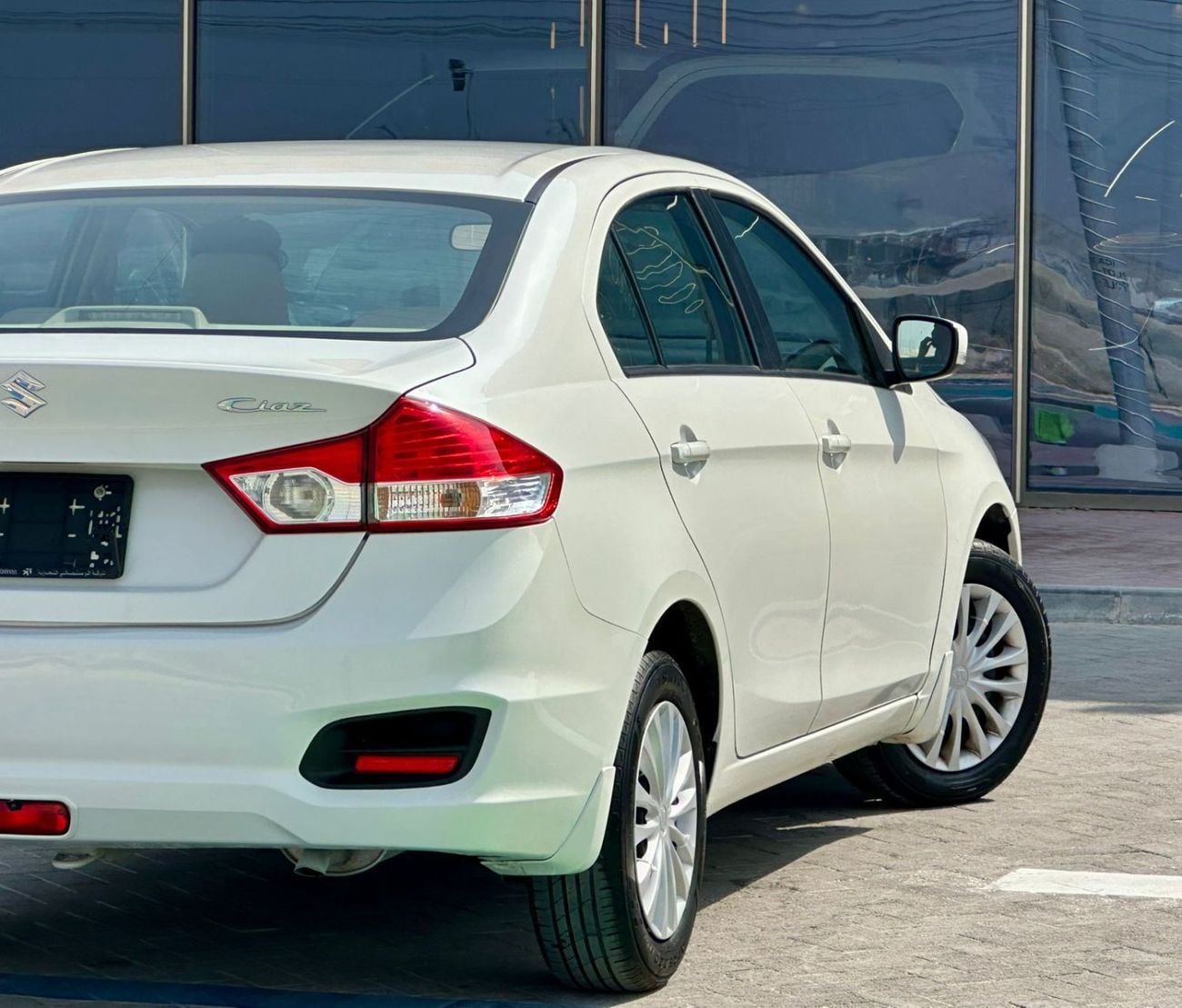 سوزوكي سياز 470-Monthly l GCC l Camera, GPS l Accident Free