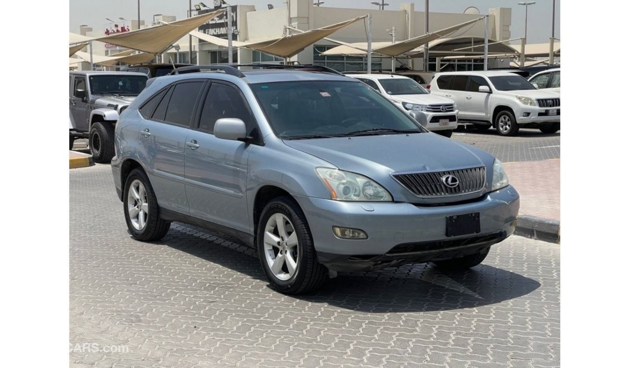 Lexus RX 330 Model 2004, imported from America, Full Option, 6 cylinders, automatic transmission, odometer 377000