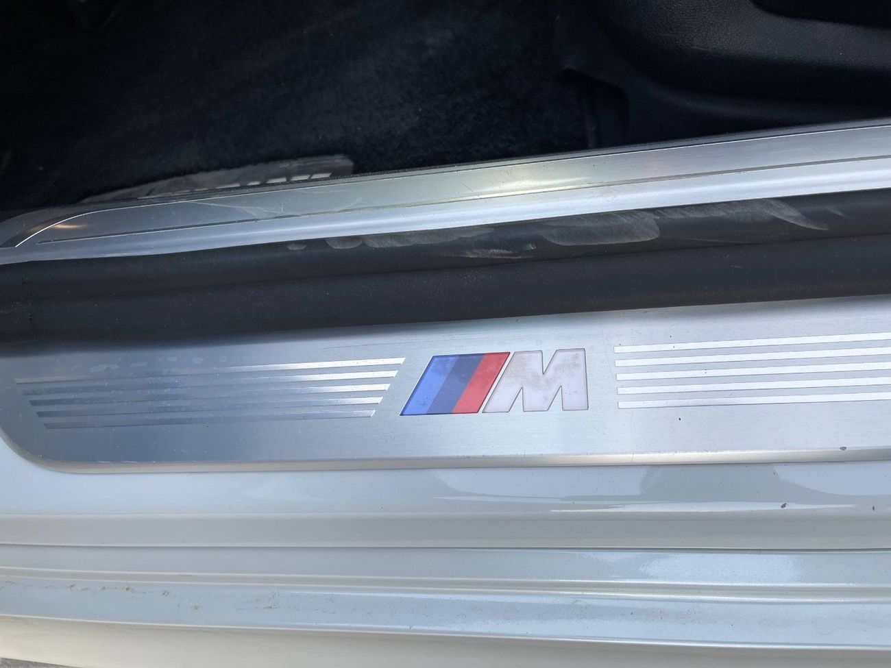 BMW 750i M PACKAGE / V8 TT 4.4L / PANORAMIC SUNROOF / 360 CAMERA / BIG SEATS / 20” RIMS / LOW MILEAGE