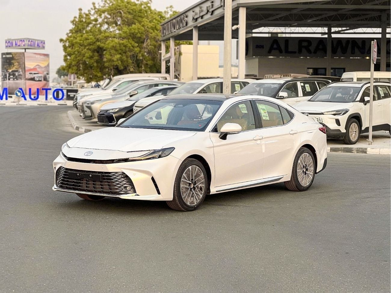 Toyota Camry EXPORT ONLY - Toyota Camry GLE HEV 2.5L