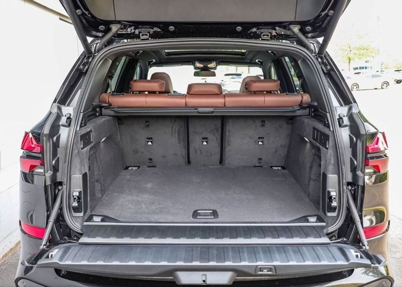 بي أم دبليو X5 XDrive M Sport 40i V6 Brand New * Export Offer *