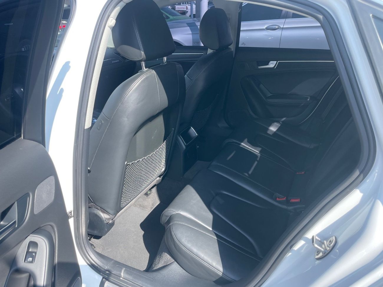 أودي A4 وارد كوريا اوراق جمارك فل اوبشن بدون حوادث