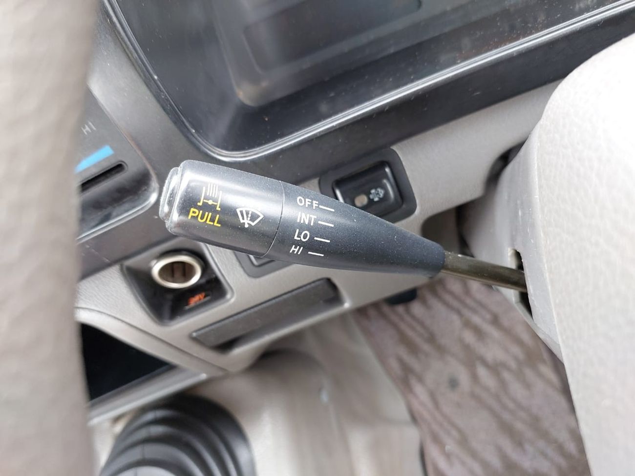 تويوتا كوستر TOYOTA COASTER BUS RHD 2005 MODEL 4.0 L DIESEL MANUAL(PM01094)