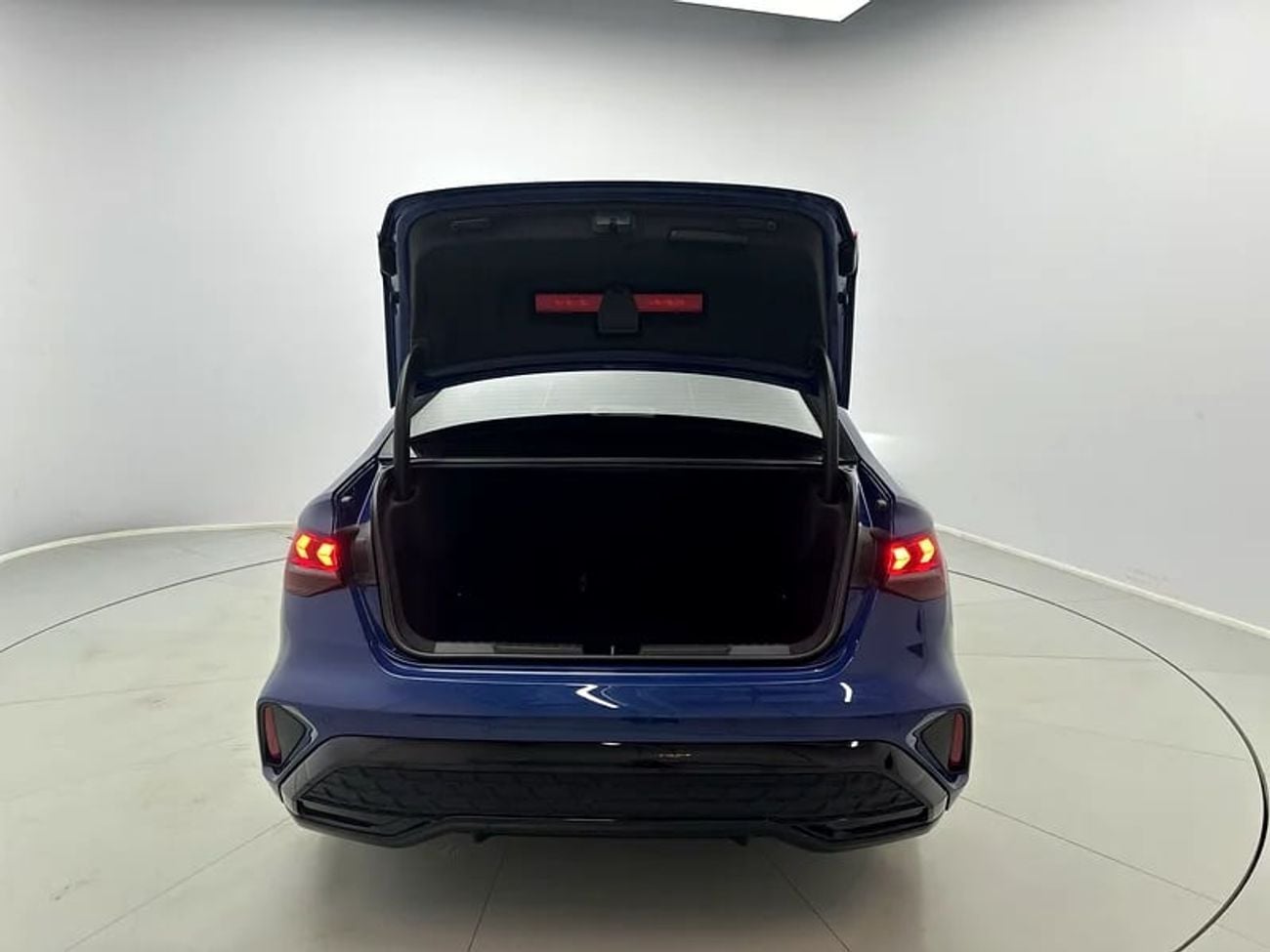 Audi A3 35 TFSI S Line 1.4L Sedan S line 35 TFSI 150hp (Ref# 43072)