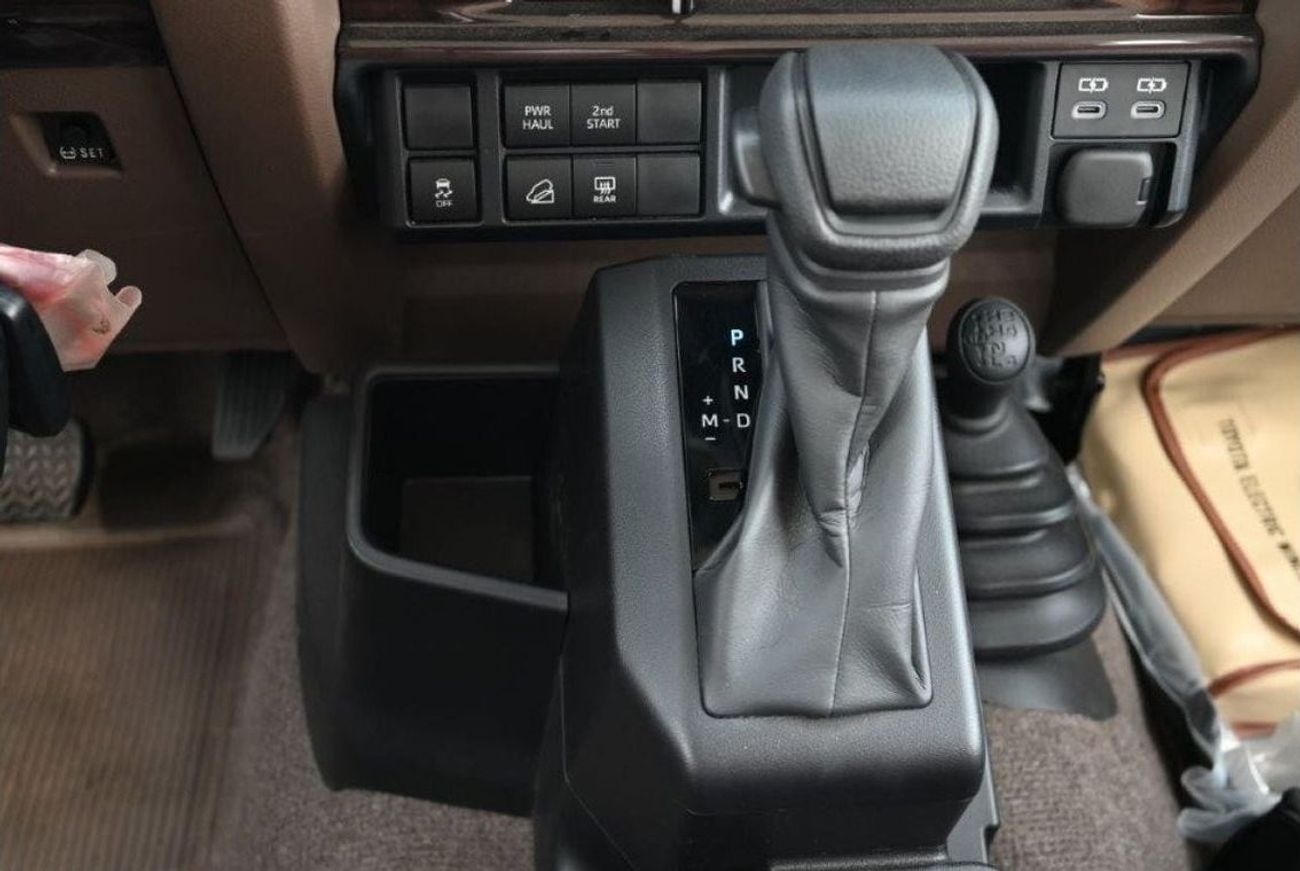 Toyota Land Cruiser 70 2024 TOYOTA LAND CRUISER 71 HARDTOP SDLX V6 4.0L PETROL 4WD 5-SEATER AT