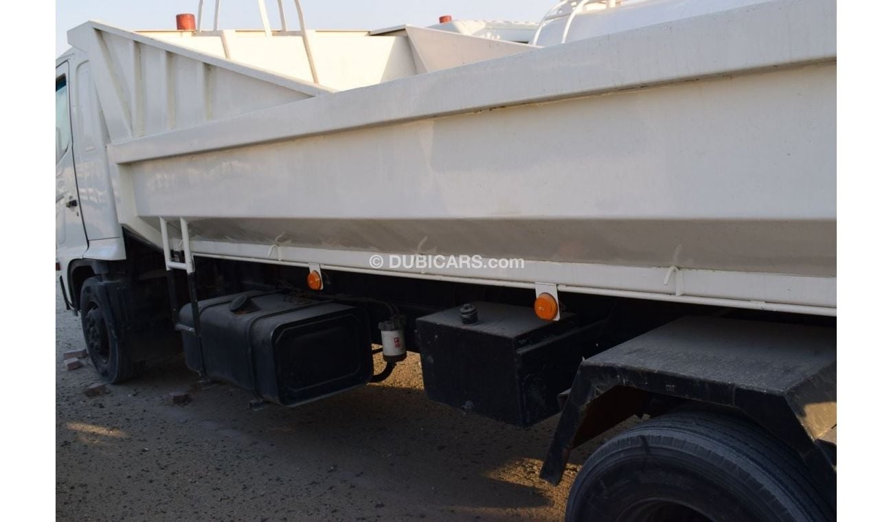Hino 500 Hino Dump Truck, Model:2005. excellent condition