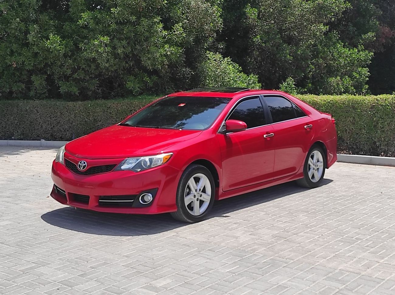 Toyota Camry GLX+ 2.5L Toyota Camry 2014 V4 2.5 Full options no1