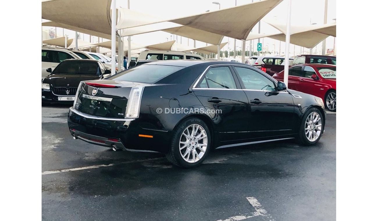 كاديلاك CTS موديل 2010 خليجي حاله ممتازه من الداخل والخارج فل مواصفات كراسي جلد وتبريد وتسخين في الكراسي ومثبت س