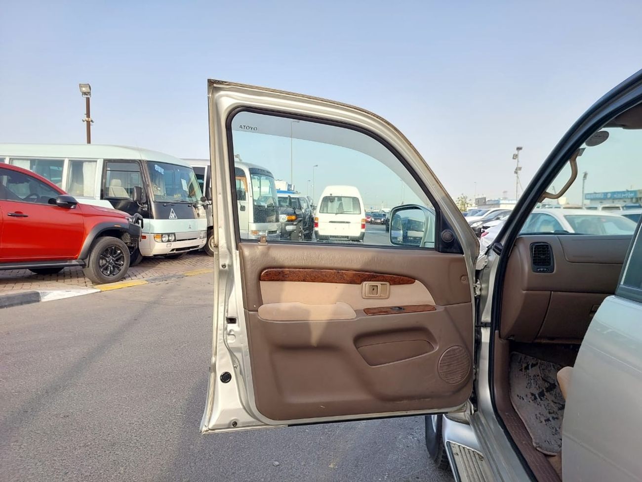 Toyota Hilux Surf TOYOTA HILUX SURF SUV RHD 2000 MODEL 2.7 L PETROL AUTOMATIC(PM37972)