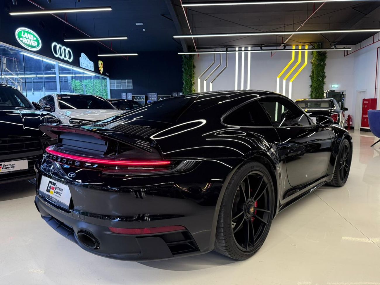 بورش 911 Carrera GTS 3.0L (450 HP) Coupe