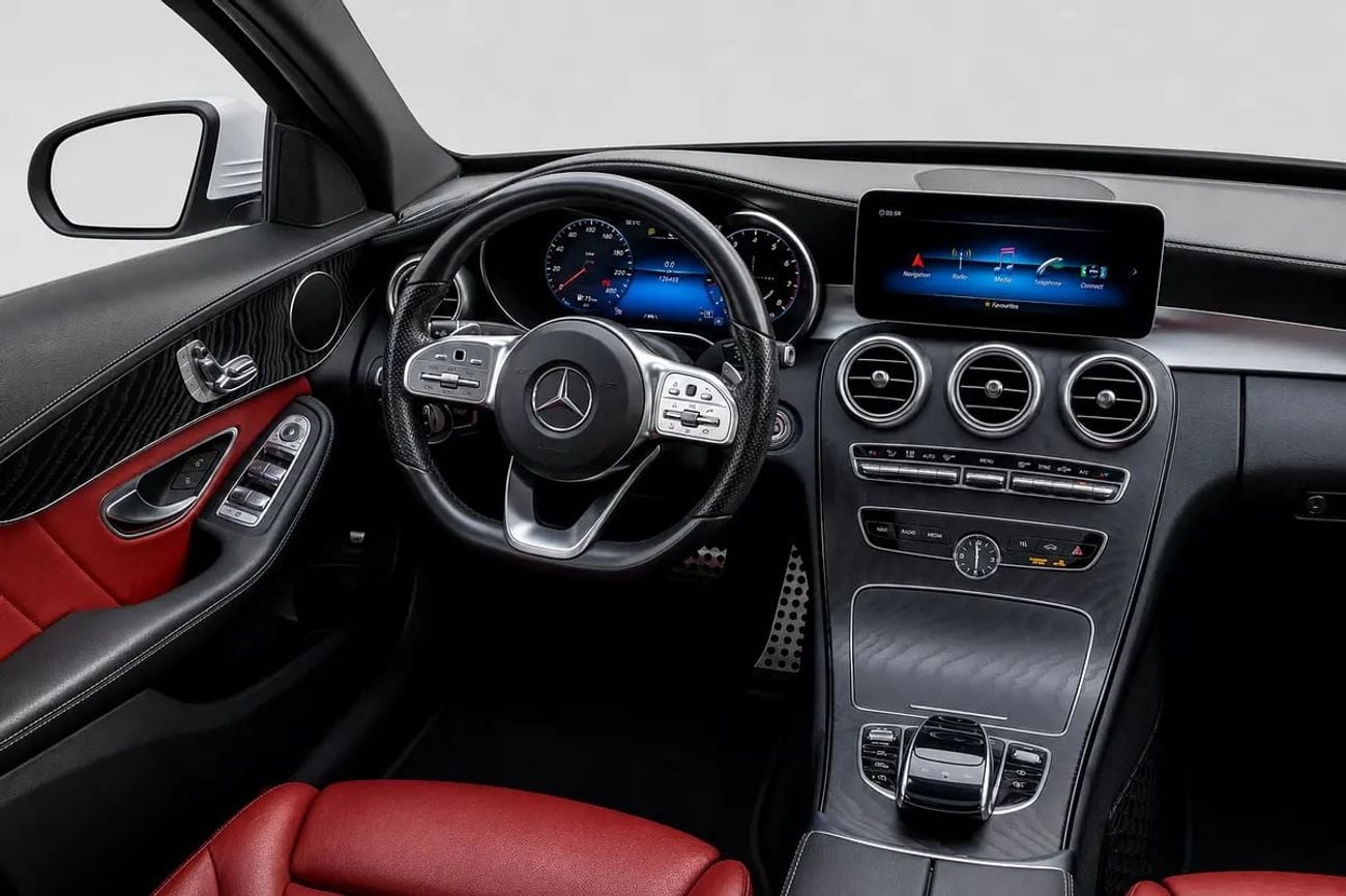 مرسيدس بنز C 200 AMG MERCEDES C200 - MODEL - GCC SPECS - NO ACCIDENT - FULL SERVICE HISTORY