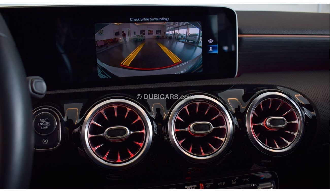 Mercedes-Benz A 250 Premium + Mercedes A250 AMG