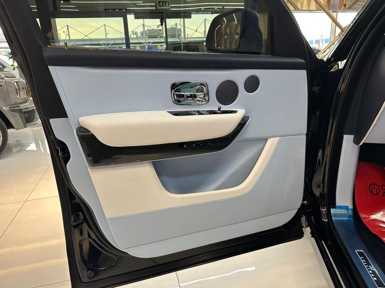 Rolls-Royce Cullinan 2025 Rolls-Royce Cullinan Black Badge | Black | Ultimate Luxury SUV