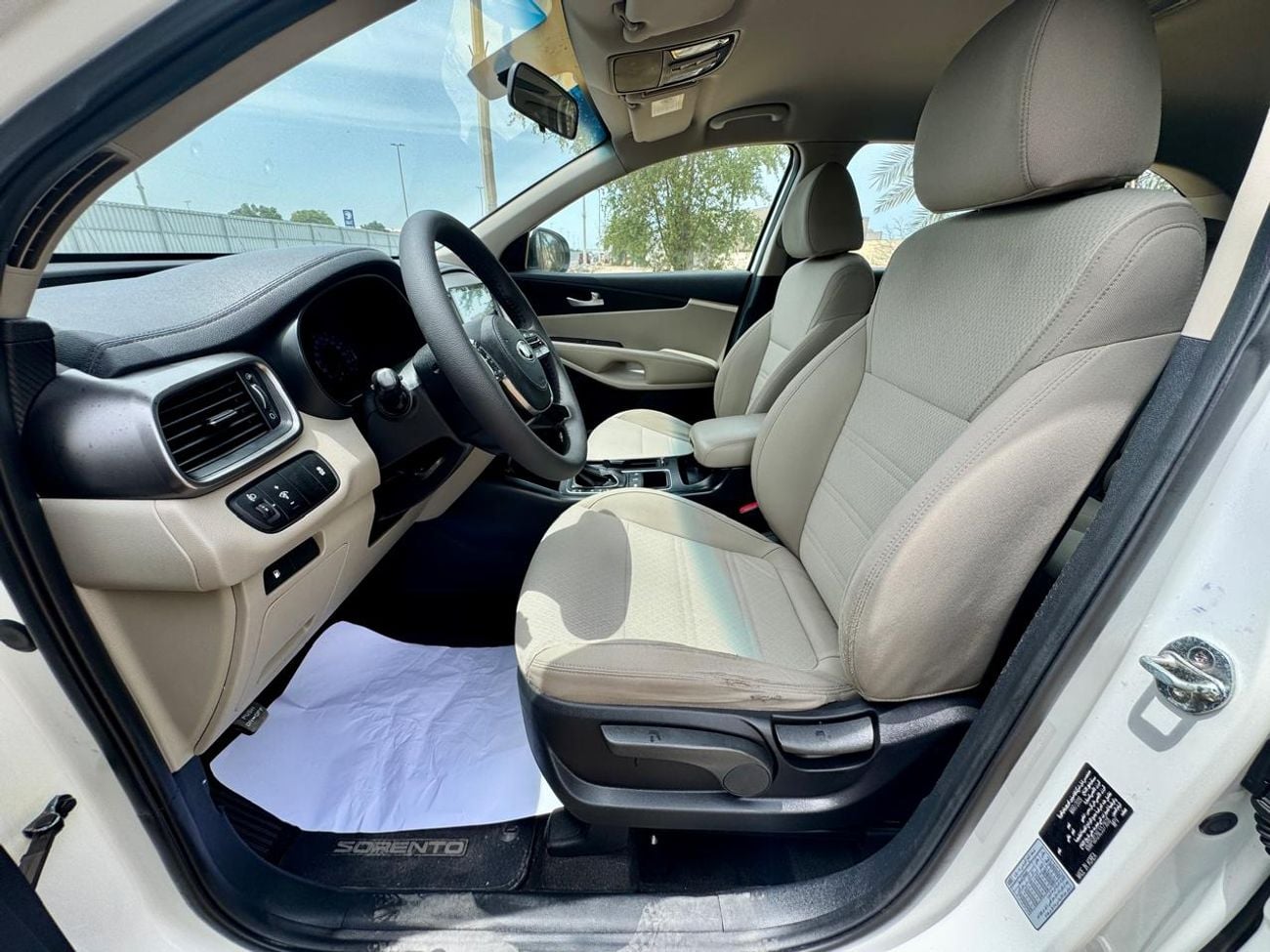 Kia Sorento Base 2.4L FWD 699-Monthly l GCC l 2.4L, Cruise, Camera l Accident Free