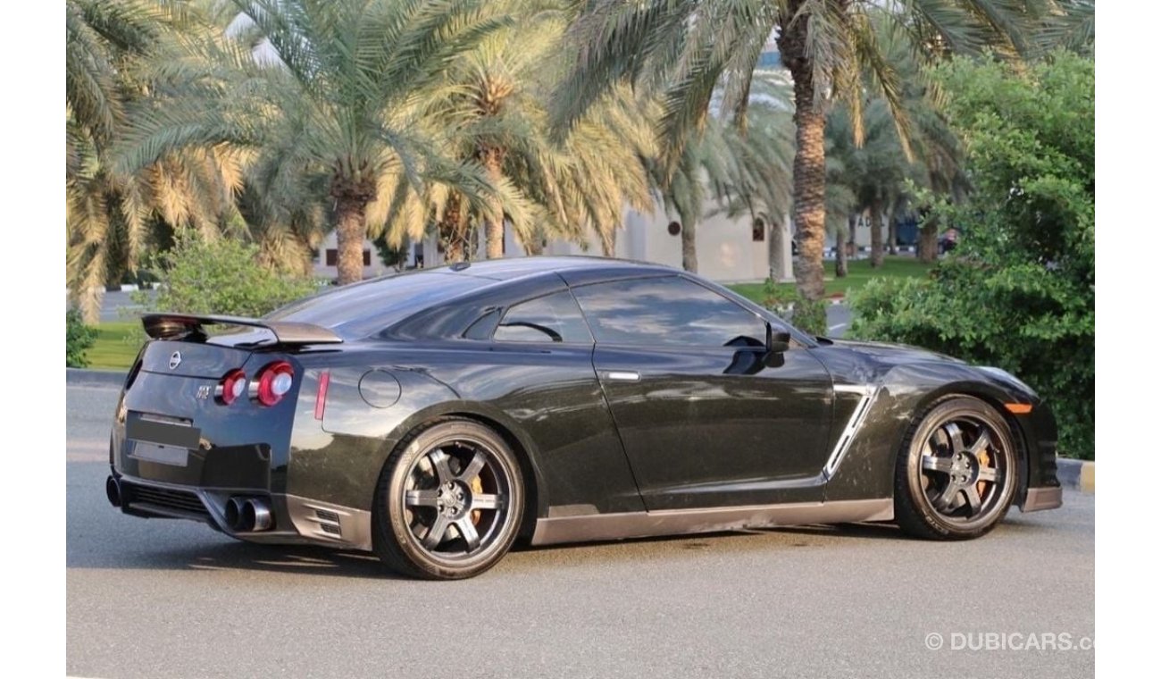 Nissan GTR Std Nissan GT-R 2015 Black Edition CLEAN TITEL ALFA PLUS  full option perfect condition h