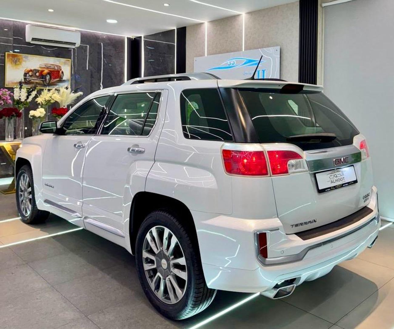 GMC Terrain 2.0T SLT (AWD) BEST GMC TERRAIN DENALI V6 || GCC || FULL OPTIONS || PANORAMIC ROOF || SCREENS