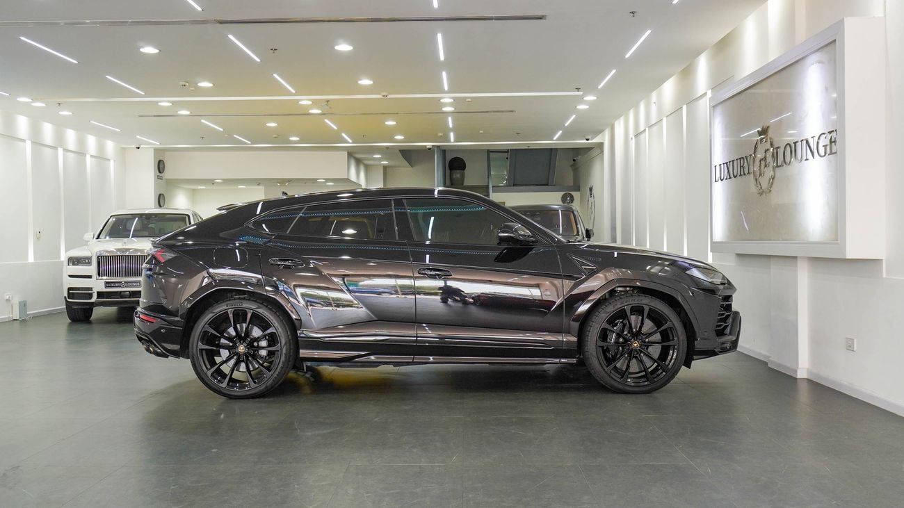 لامبورغيني اوروس