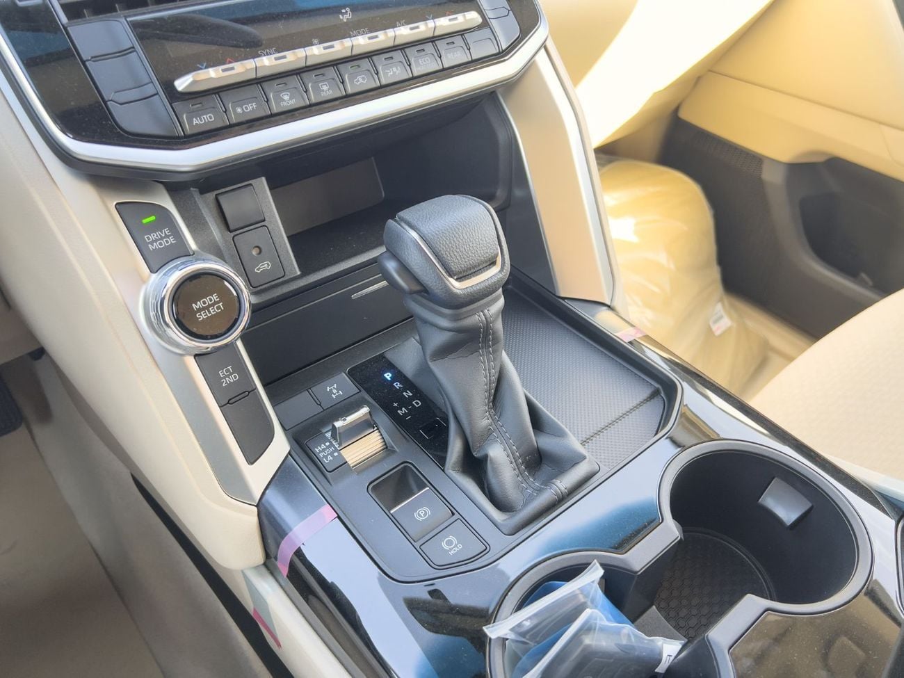 تويوتا لاند كروزر EXPORT ONLY - LC300 GX E1 3.3 DSL