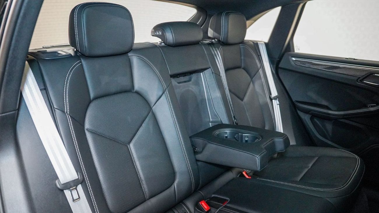 Porsche Macan GTS 2.9L (435 HP) | AED 5,693 PM | Warranty Feb-2026 | GCC