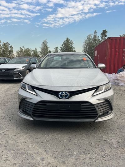 Toyota Camry GLE HEV