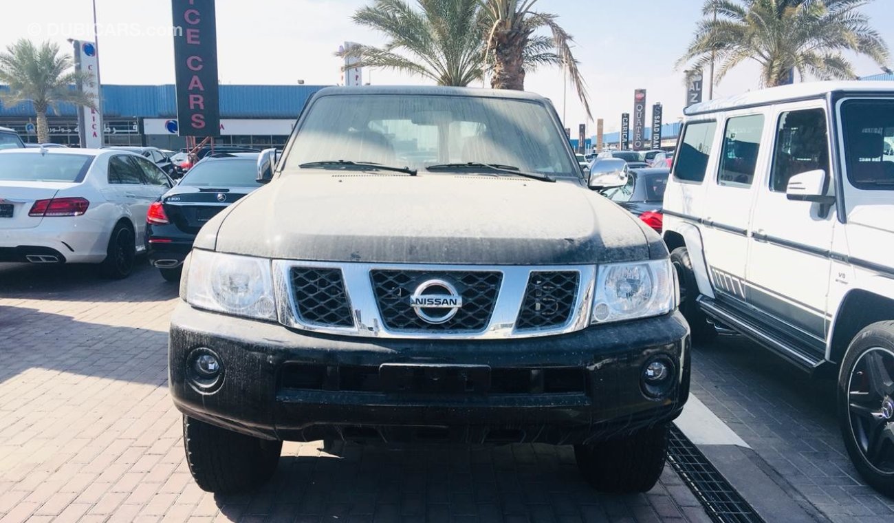 Nissan Patrol Safari AT Leather seats , rear camera , Navigation / 3 Years local dealer warranty VAT inclusive