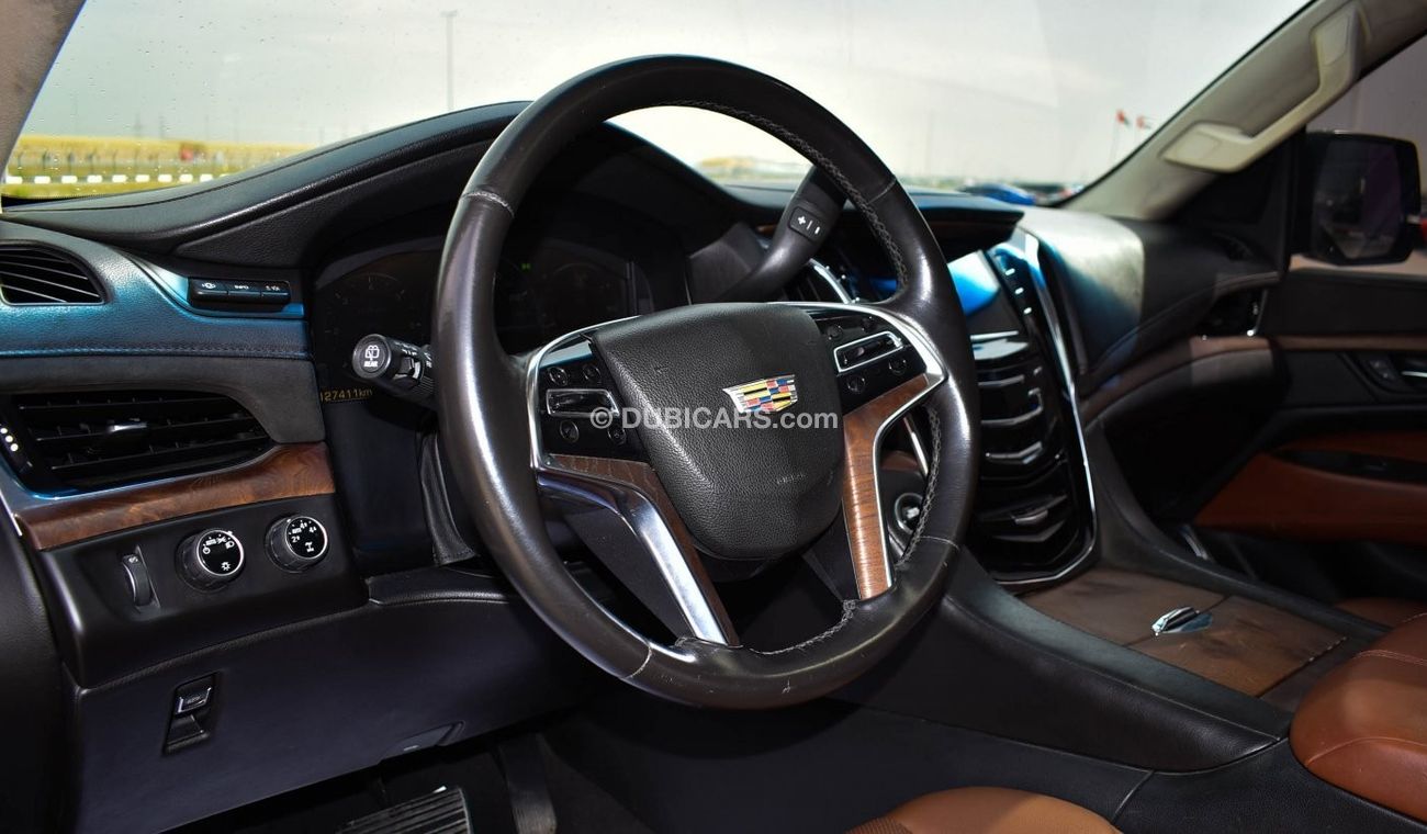 Cadillac Escalade Platinum BLACK EDITION 2015 GCC LOW KILOMETER PERFECT CONDITION