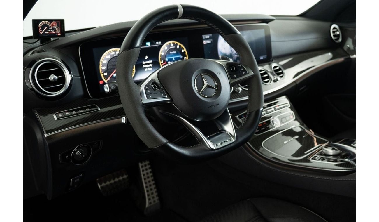 Mercedes-Benz E 63 S AMG Std 4.0L