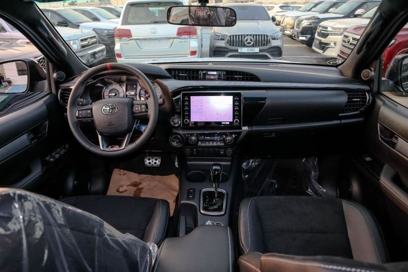 تويوتا هيلوكس TOYOTA HILUX GR SPORT 2024_GCC_SAUDI_V6
