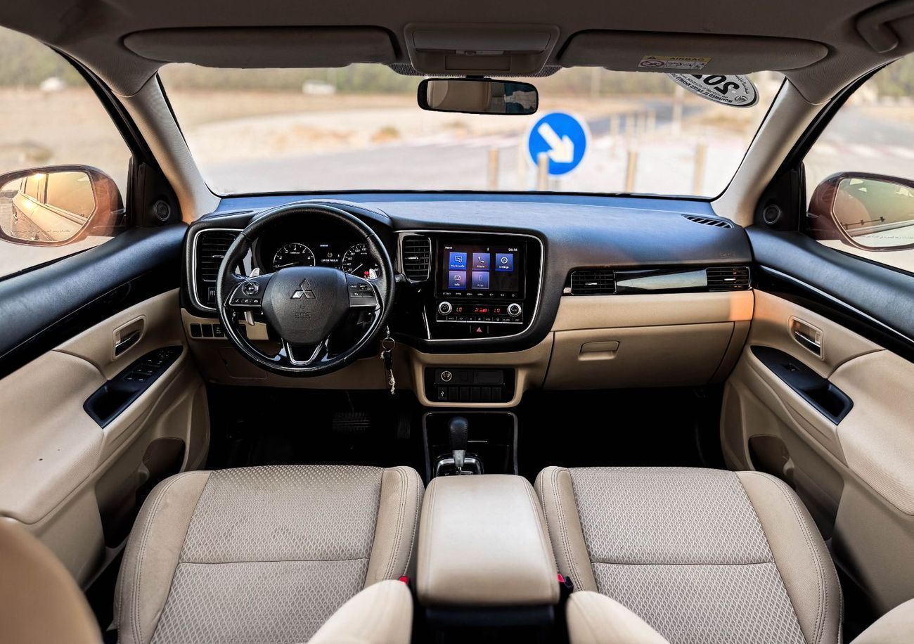 ميتسوبيشي آوتلاندر ميتسوبيشي أوتلاندر | 3.0 لتر | 2022 | خليجية | خالية من الحوادث | بحالة ممتازة | 958 شهرياً