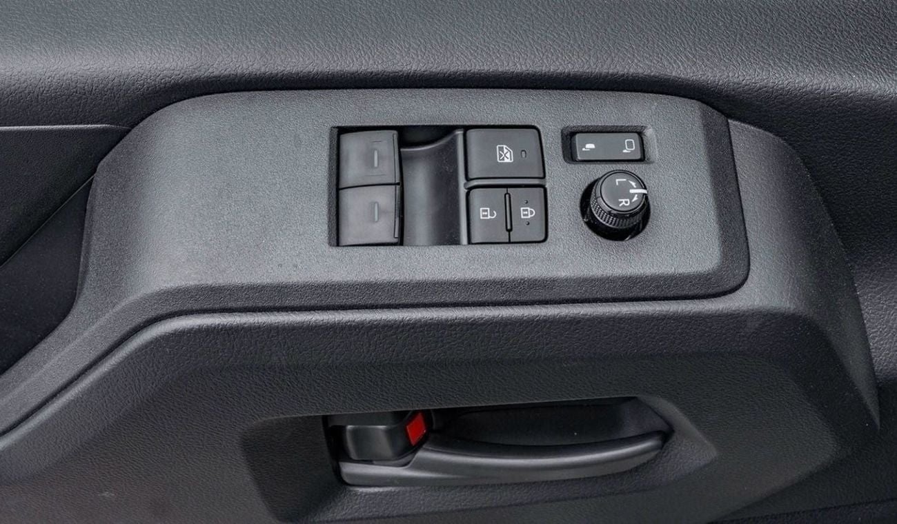 Toyota Hiace TOYOTA HIACE 3.5L PETROL V6 13 SEATER  M/T  2026