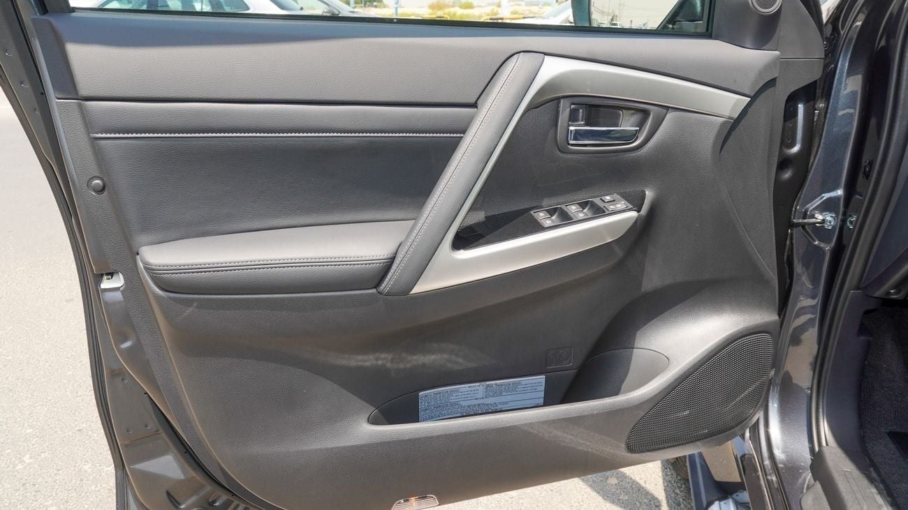 ميتسوبيشي مونتيرو سبورت Brand New Montero Sport GLS 2025 Export 3.0L 4WD Petrol A/T|Grey/Black|MONTEROSPORT-GLS-25|