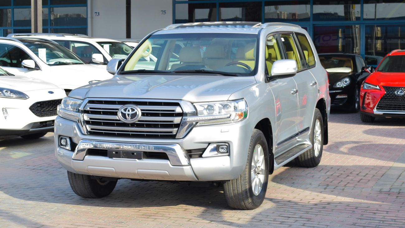 Toyota Land Cruiser GXR V8