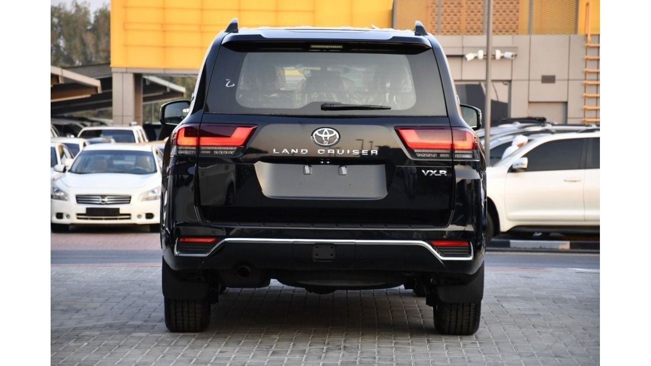 تويوتا لاند كروزر LC300 VXR 3.5L PETROL | TWIN TURBO | BRAND NEW | 2024 | 0 KM | 03 YEARS WARRANTY