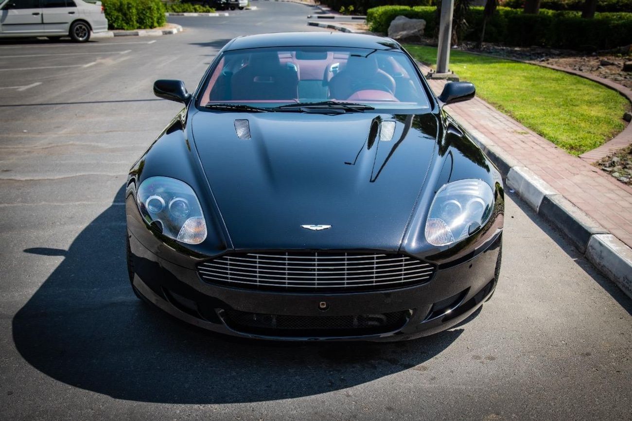 Aston Martin DB9