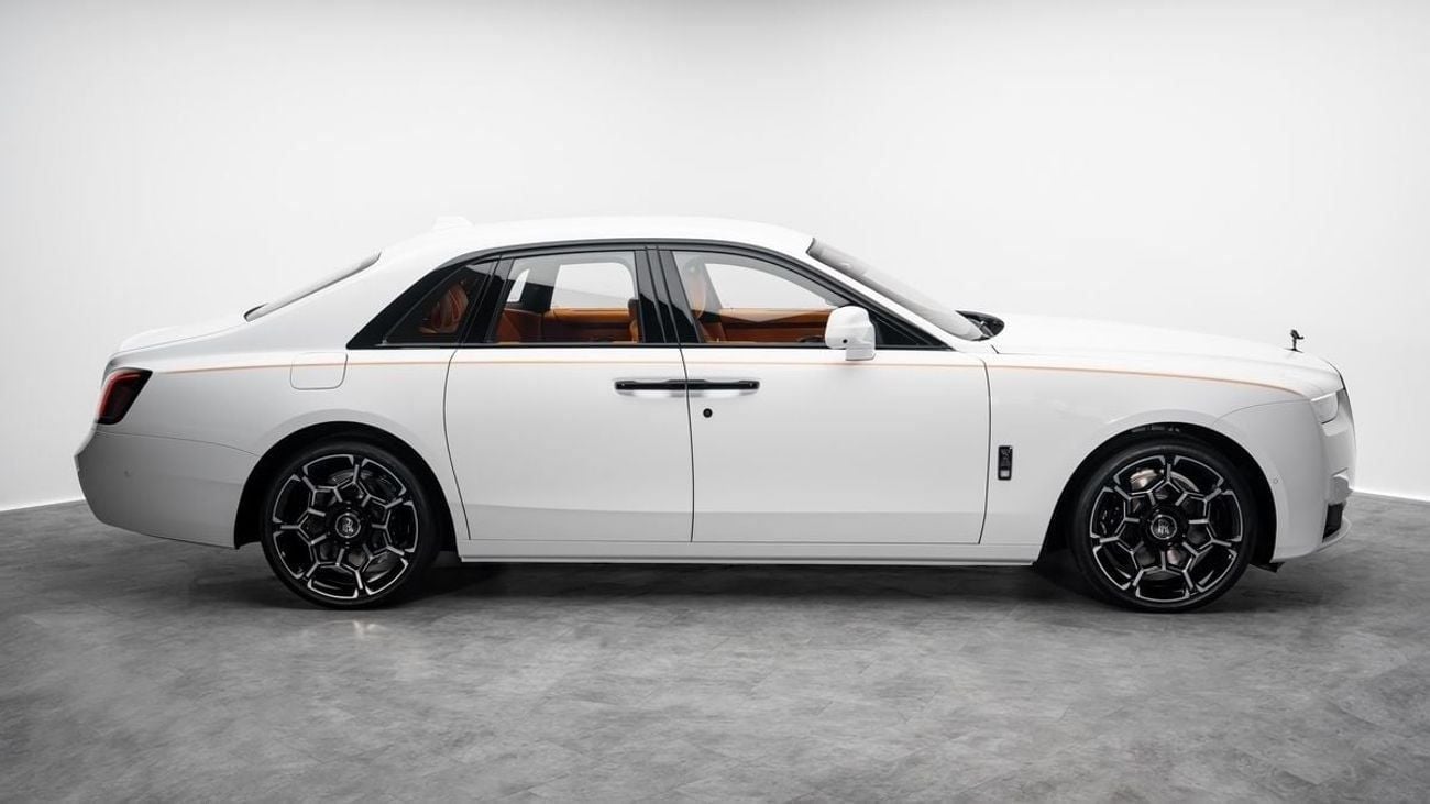 رولز رويس جوست Black Badge - 2026 - GCC Specs - Under Warranty and Service Contract