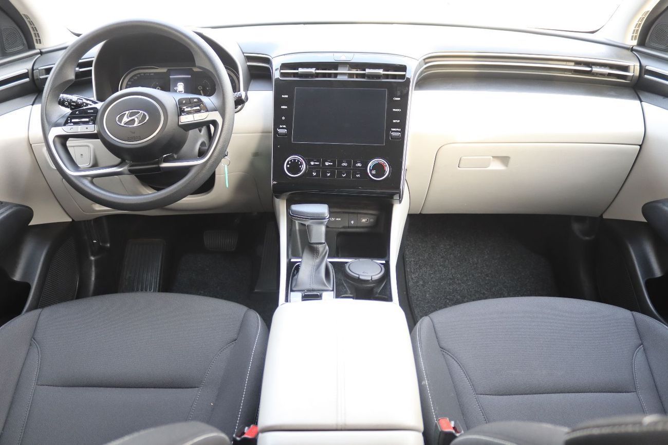 Hyundai Tucson Comfort 2.0L Hyundai Tucson 2024 model, GCC, in excellent condition, 2.0L engine, 29,000 km, price 7