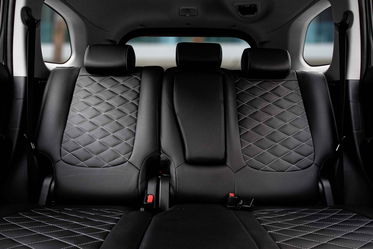 Mitsubishi Outlander Outlander Standard | 1,078 P.M | 0% Downpayment | Warranty | Low KM | Pristine!